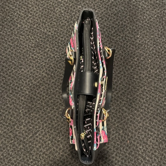 Sassy black & floral Betsey Johnson shoulder bag by Luv Betsey. Gently used. - Picture 11 of 11